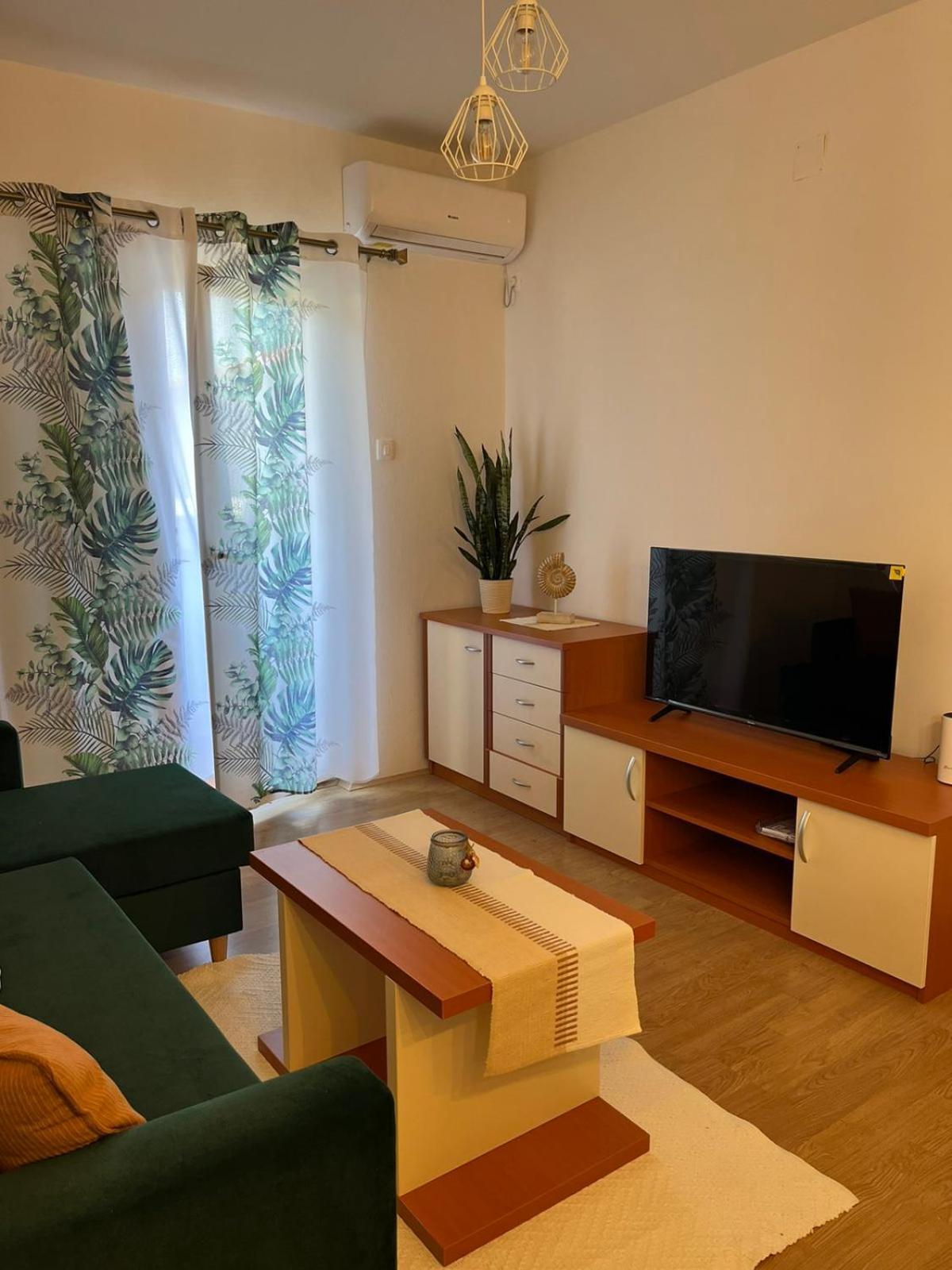 App&Rooms Anica Kampor Luaran gambar